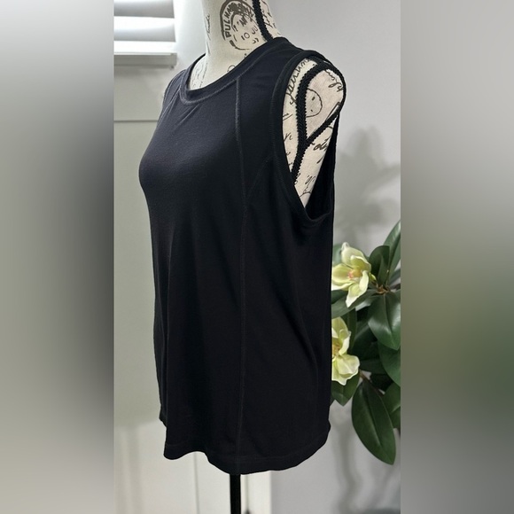 ✨ Zuda Black Tank Top – Size XL ✨ - Picture 4 of 11